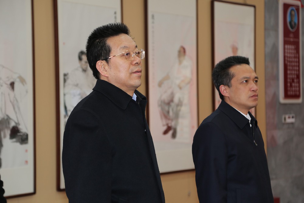 儲著貞副市長調(diào)研岐黃藥業(yè)